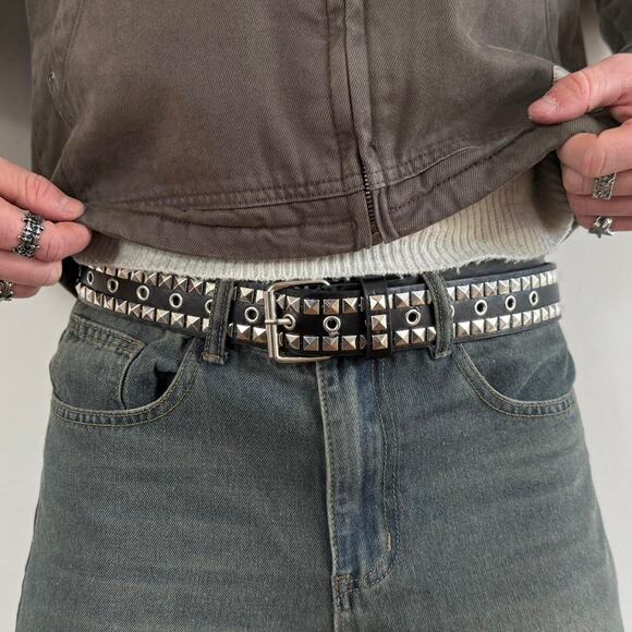 Y2K Black Silver Pyramid Studded Belt Goth Emo Unisex Skeleton Hand 44" - Picture 1 of 9